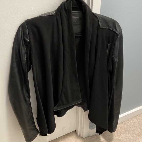 Blank NYC Faux Leather Moto Drape Jacket Size Small - Picture 4 of 5